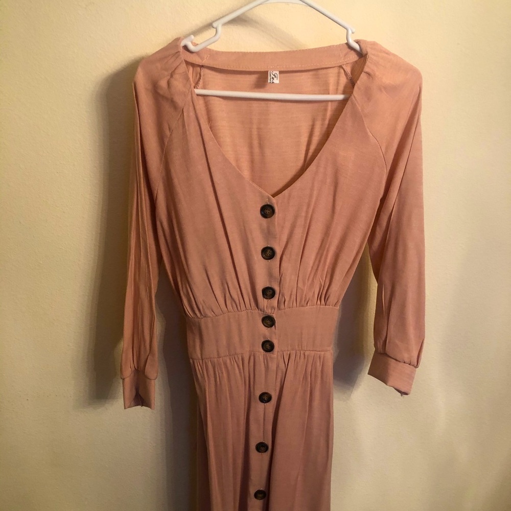 NWOT - Three Quarter Length Sleeve Midi Dress in Blush Pink
